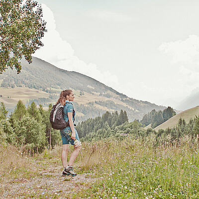 Genießen Sie traumhafte Wanderungen im Herbst mit unserer Wanderführerin Maria. Mit der ️ optimalen Lage an der Südseite der Hohen Tauern in den Alpen ist das Sporthotel Sillian zentraler...